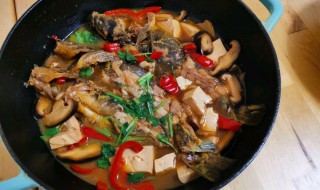 嘎鱼炖豆腐的做法加热水还是冷水 嘎鱼炖豆腐的做法