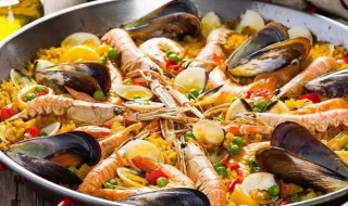 西班牙海鲜烩饭的做法 西班牙海鲜烩饭的做法放芝士吗