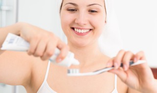 牙粉和牙膏有什么区别 牙粉和牙膏有什么区别哪个好