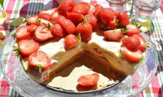 白巧克力草莓蛋糕的制作方法