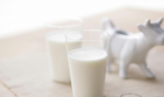 女人喝酸奶好还是喝纯牛奶好? 女人喝酸牛奶好还是纯牛奶好
