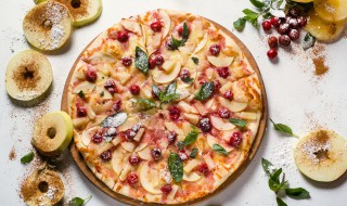 披萨怎么吃正确方法 披萨怎么吃正确方法图片