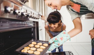 烤箱烤薄饼温度和时间 烤箱烤薄饼最简单的做法