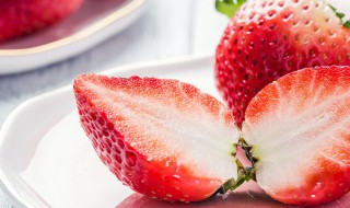 草莓怎么吃最好吃 草莓怎么吃最好吃视频