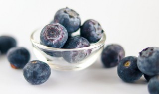 蓝莓的功效与作用吃法 蓝莓的功效与作用吃法8月25