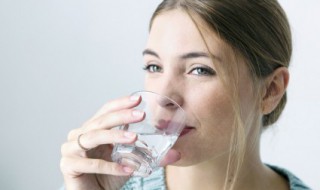 早上健康喝水的好处及方法 早上健康喝水的好处及方法有哪些