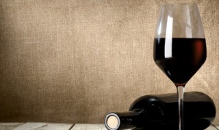 喝红葡萄酒有什么好处和坏处 喝红葡萄酒有什么好处