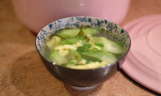 家常版丝瓜蛋汤的家常做法 丝瓜蛋汤的做法怎么做好吃又简单
