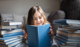 小学生坚持课外阅读有哪些好处和作用 小学生坚持课外阅读有哪些好处