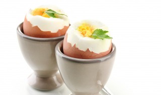 吃鸡蛋能不能喝酸奶 牛奶跟鸡蛋能一起吃吗