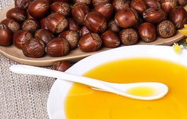 榛子油怎么吃最好 榛子油可以直接喝吗