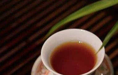 黄芩肉桂茶的功效与作用 黄芩肉桂茶的功效与作用是什么
