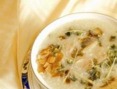 海参黄米草菇粥的材料和做法步骤（海参黄米粥的做法窍门）
