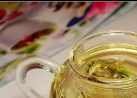 绿茶苦瓜泡茶喝的作用 绿茶苦瓜泡茶喝的作用是什么