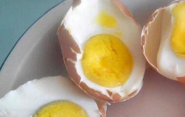 咸鸡蛋如何做才好吃 咸鸡蛋如何做
