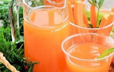 玉米胡萝卜汁的功效与作用 胡萝卜汁的功效与作用