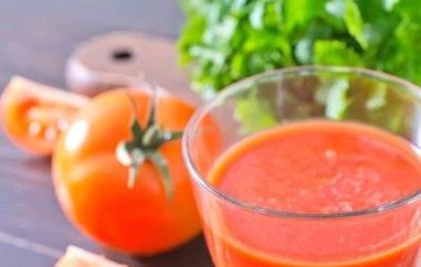黄瓜西红柿汁的功效与作用 西红柿汁的功效与作用