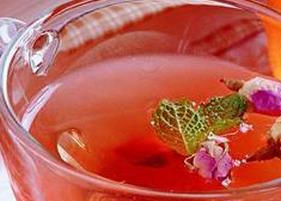 玫瑰和蜂蜜泡茶的作用和功效 玫瑰蜂蜜茶的功效与作用