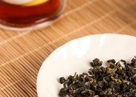 金萱乌龙茶的功效和冲泡方法 金萱乌龙茶是什么茶