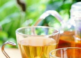 金桔蜜蜂茶的的功效 金桔蜂蜜茶的功效与作用