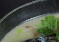 黑鱼汤的功效与作用 坐月子吃黑鱼汤的功效与作用