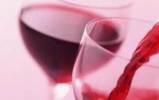 葡萄酒有什么功效与作用及禁忌 葡萄酒有什么功效与作用