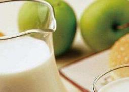 纯牛奶的营养价值及功效 纯牛奶的营养价值
