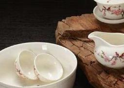 德化白瓷茶具的优点和缺点（德化白瓷茶具的优点和缺点分析）