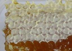吃蜂巢蜜要注意什么事项 吃蜂巢蜜要注意什么