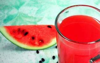 西瓜汁的做法和喝西瓜汁注意事项 西瓜可以做成西瓜汁