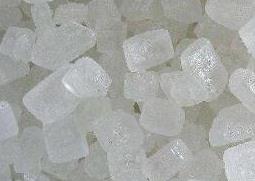 冰糖和白砂糖的区别 冰糖和白砂糖的功效
