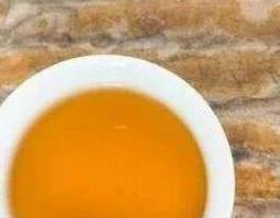 红茶蒲公英泡水的功效与作用及禁忌 红茶蒲公英泡水的功效与作用