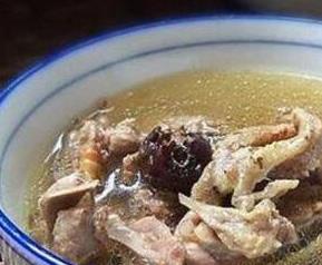 鸽子汤的做法与功效窍门 鸽子汤的功效与作用及常见做法
