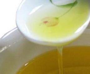 山茶油的功效与作用及食用方法 山茶油的功效与作用