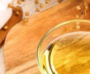 亚麻籽油油的作用与功效 亚麻籽油的功效与药用价值