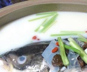 鱼头豆腐汤怎么做好吃又简单红烧 鱼头豆腐汤怎么做