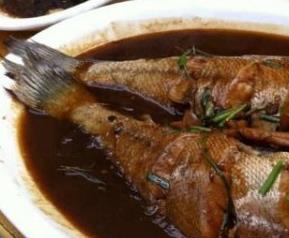 做红烧鱼粘锅怎么办 红烧鱼总是粘锅怎么办