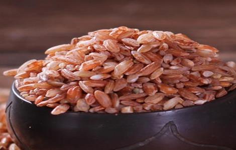 红糯米的功效与作用及食用方法禁忌 红糯米的功效与作用及食用方法