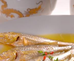 清蒸小黄鱼的做法 清蒸小黄鱼的做法最正宗的做法