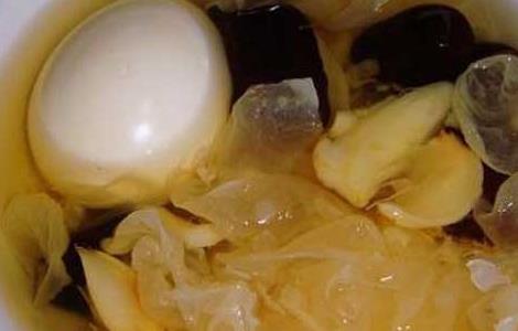 鸡蛋银耳汤的做法 鸡蛋银耳汤怎么做