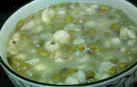 绿豆薏米粥的家常做法 绿豆薏米粥怎么做好吃