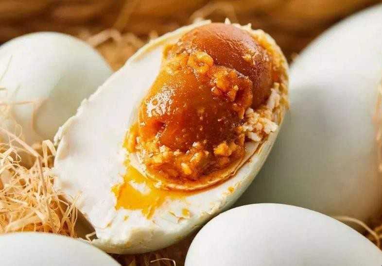 咸鸭蛋如何保存 煮熟的咸鸭蛋如何保存