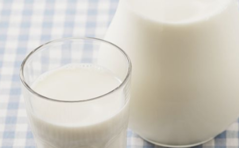 纯牛奶的营养价值，喝纯牛奶的好处与功效