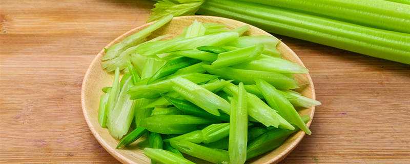 芹菜的粗纤维是什么 芹菜是粗纤维的菜吗