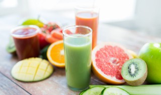把水果打成果汁喝会不会破坏营养 水果被榨成果汁,会破坏营养吗?