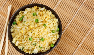蛋炒饭是用生米还是熟米 蛋炒饭必须用熟米吗