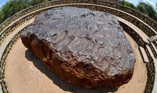目前世界上最大陨石的重量（世界上最轻的陨石）