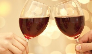 如何轻易去除自制红酒的涩味 葡萄酒的涩味怎么去除