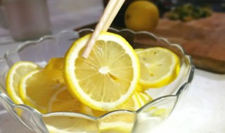 喝蜂蜜柠檬水会拉肚子吗 蜂蜜柠檬水会拉肚子吗