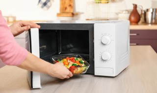 怎么使用微波炉加热饭菜 如何使用微波炉加热饭菜